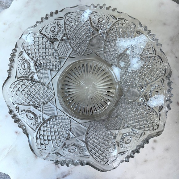 Vintage EAPG Clear Scalloped Ruffled Edge Bowl Starburst Pattern 8.5" - Picture 6 of 10